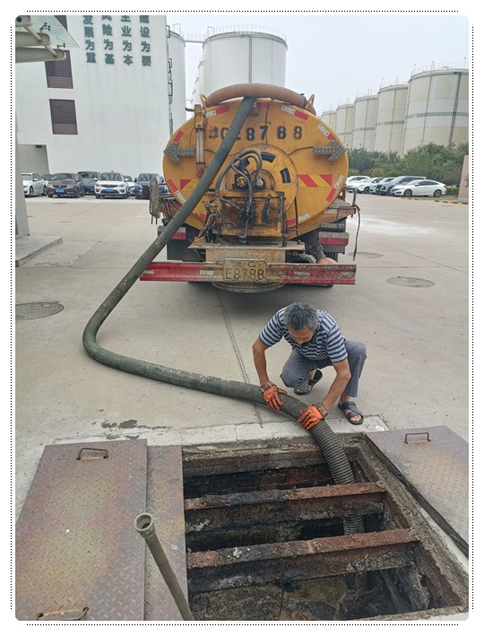 新蔡隔油池清掏