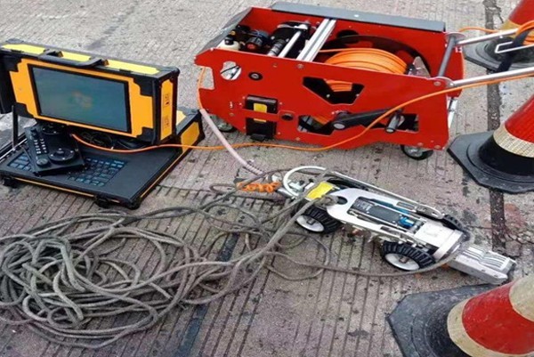 新蔡CCTV管道检测机器人